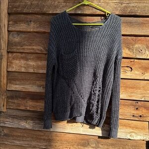 JJ basics destroyed long sleeve top loose knit